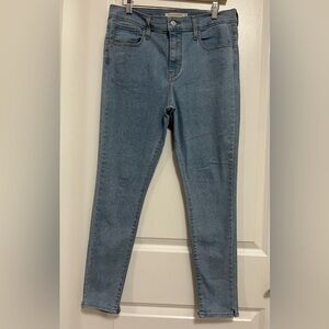 Levi’s 720 High Rise Super Skinny Jeans W31 L28 Side Slit Hem